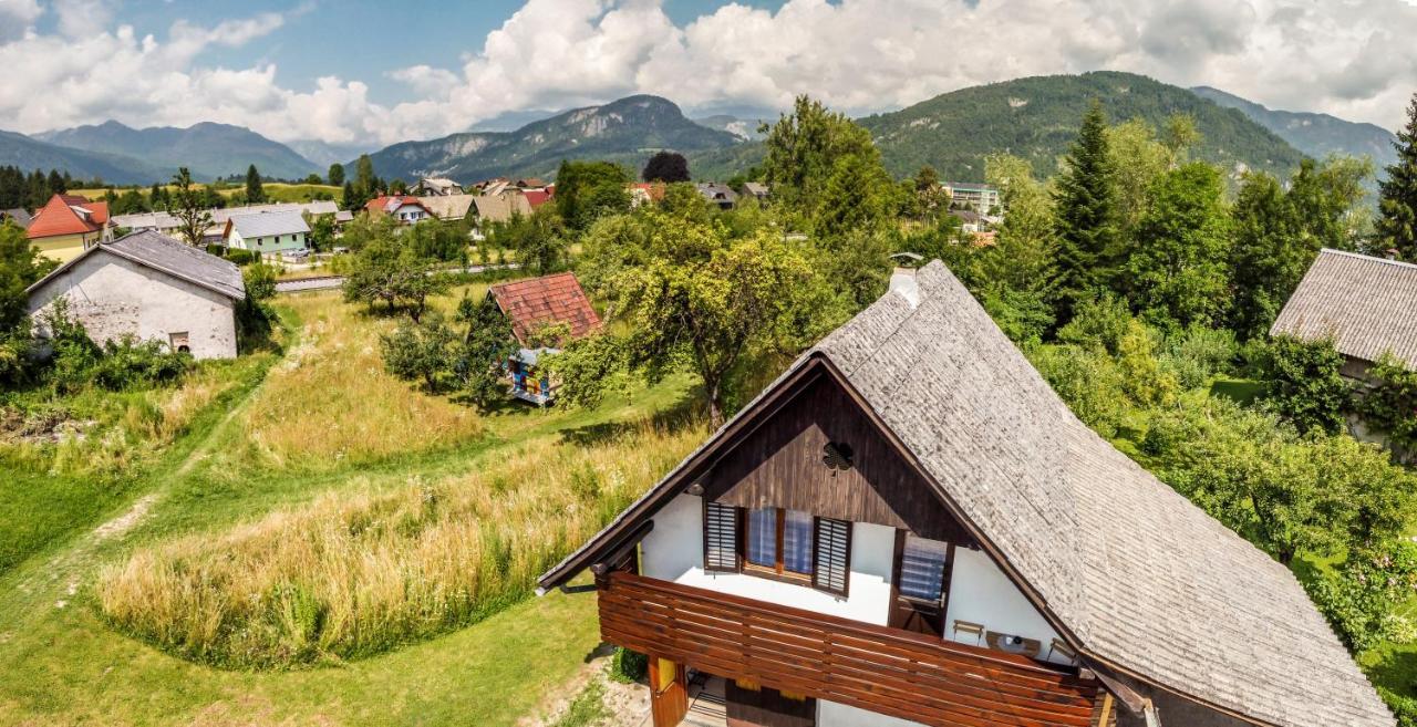 Apartma Petra Ravnik - Wanderer'S Hut Apartman Bohinji-tó Kültér fotó